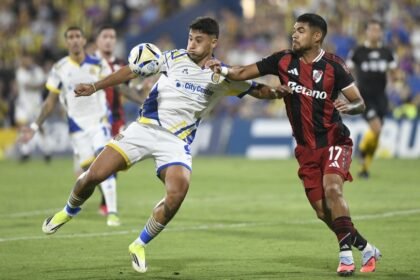 Rosario Central y River Plate disputaron un intenso empate sin goles en el Gigante de Arroyito, en un partido atravesado por polémicas arbitrales.