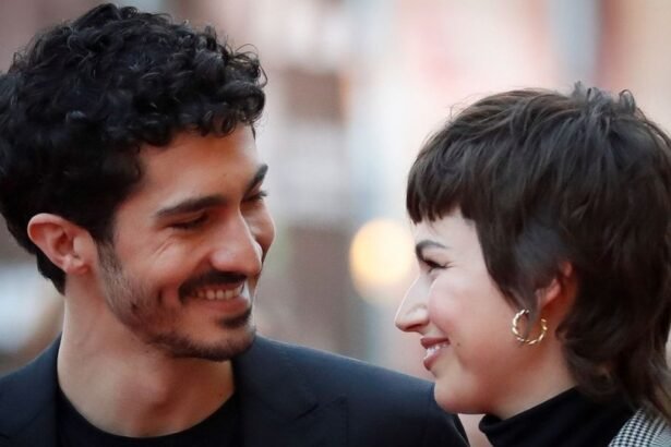 Úrsula Corberó y Chino Darín en una aparición pública. La pareja mantiene una relación desde 2015 y suele preservar su vida privada del foco mediático.