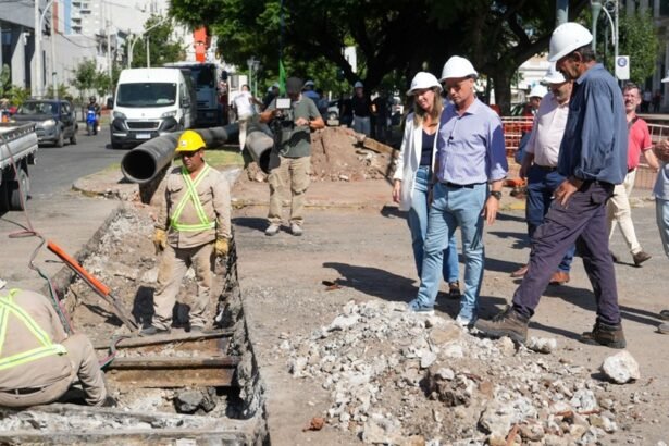Trabajos de rehabilitación del colector cloacal principal en la ciudad de Santa Fe, en el marco del plan provincial de saneamiento.