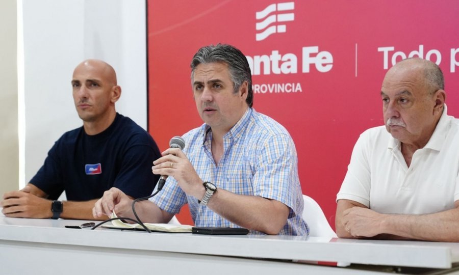 Pablo Cococcioni, ministro de Justicia y Seguridad de Santa Fe, durante una conferencia de prensa en la sede de Gobierno provincial.