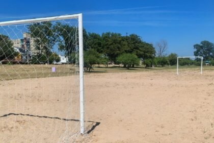 Trabajos de puesta en valor y mantenimiento en espacios públicos de barrio El Pozo.