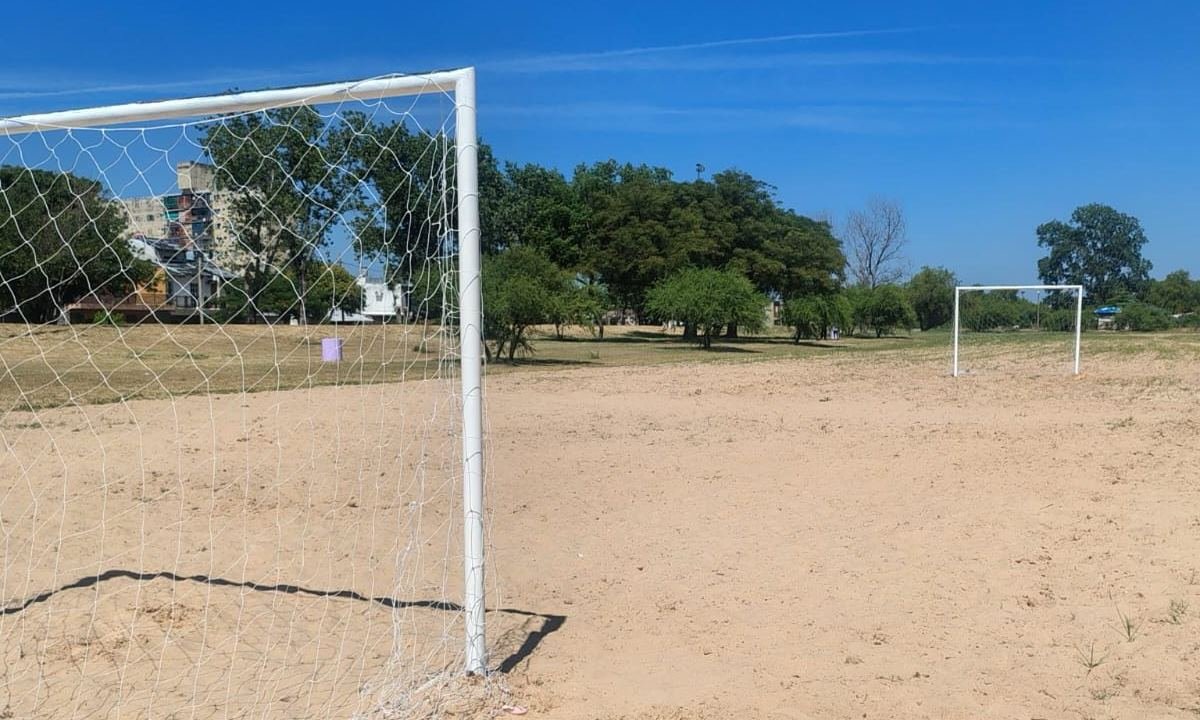 Trabajos de puesta en valor y mantenimiento en espacios públicos de barrio El Pozo.