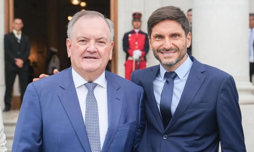 Felipe Michlig y Maximiliano Pullaro durante una actividad institucional en la provincia de Santa Fe. Foto de archivo.