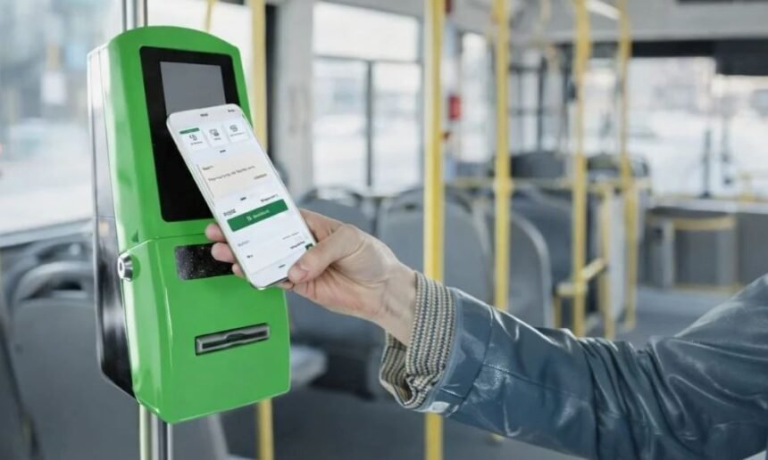 Promoción “Viajá gratis con Banco Santa Fe”, que incentiva el uso de pagos digitales en el transporte público.