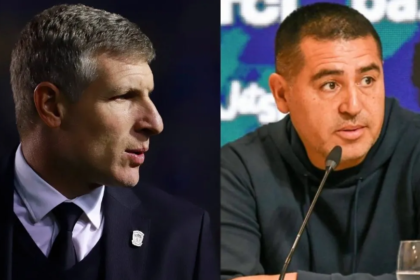 Martín Palermo y Juan Román Riquelme, íconos de una etapa histórica de Boca Juniors, durante un partido oficial con la camiseta xeneize.