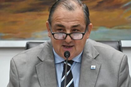 Juan Pablo Poletti, intendente de la ciudad de Santa Fe, durante una actividad oficial vinculada a la gestión municipal. Foto de archivo.