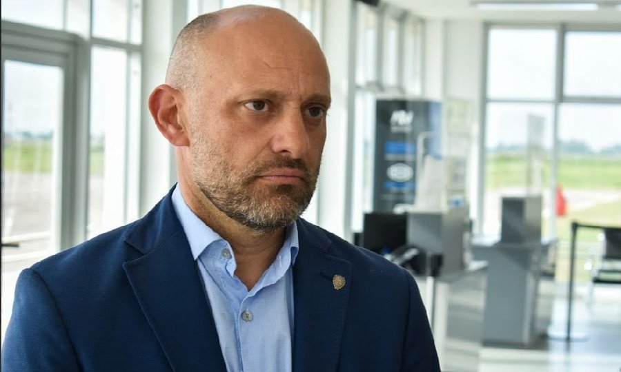 Gustavo Puccini durante una actividad oficial vinculada al desarrollo productivo y al fortalecimiento del sector industrial en Santa Fe.