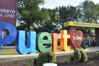 Ingreso a una de las ciudades del departamento San Lorenzo, eje de circulación y desarrollo del cordón industrial y cultural.