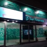 Sucursal de Sur Finanzas, firma investigada en la causa por presunta compra irregular de dólares y lavado de dinero.