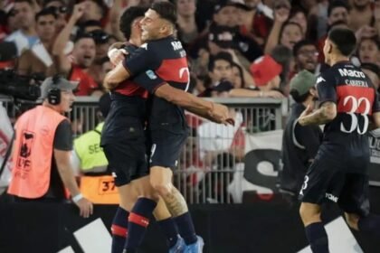 El Monumental, testigo de una noche negra para River Plate y una victoria inolvidable para Tigre.