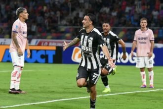 Euforia en Santiago del Estero: Central Córdoba festeja el gol que marcó el rumbo del partido ante Unión.