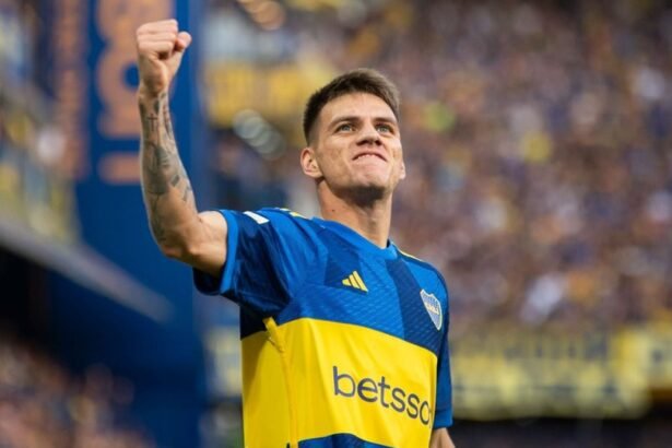 Kevin Zenón, durante un partido oficial con la camiseta de Boca Juniors.