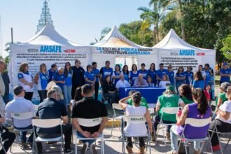 Docentes durante una jornada de protesta en defensa de la educación pública. Foto de archivo.