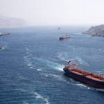 Tránsito de buques petroleros en el Estrecho de Ormuz, uno de los pasos marítimos más estratégicos del comercio energético mundial.