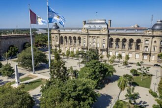Vista de la Casa de Gobierno de la provincia de Santa Fe, sede del Poder Ejecutivo provincial, en la ciudad de Santa Fe. Foto de archivo.