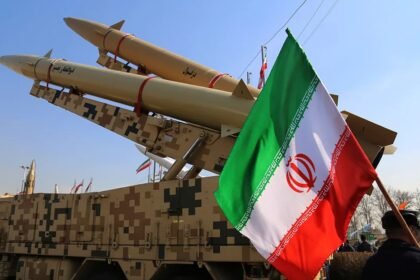 Fuerzas militares iraníes durante una maniobra o despliegue operativo, en el marco de la estructura de defensa del país en Medio Oriente. Foto: archivo.