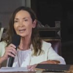 Claudia Levin durante el acto de asunción de su segundo mandato como decana de la Facultad de Ciencias Jurídicas y Sociales de la Universidad Nacional del Litoral.