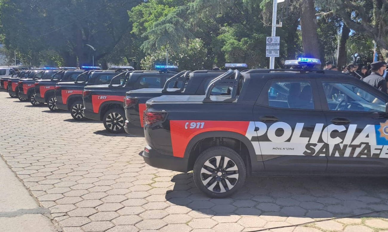 Móviles policiales 0 KM incorporados para reforzar el patrullaje en localidades del departamento San Justo.