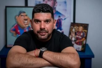 Néstor Ortigoza en una imagen de archivo, en contexto público fuera de su etapa como futbolista profesional.