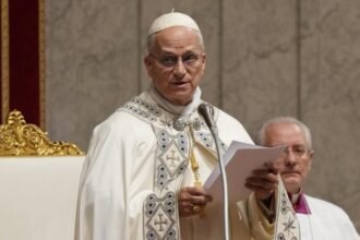 El Papa León XIV durante una ceremonia religiosa en el Vaticano. Foto de archivo.