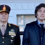 Carlos Presti, ministro de Defensa de Argentina, junto al presidente Javier Milei durante un encuentro oficial, foto de archivo.