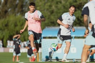 Entrenamiento de la Selección Argentina en el predio de Ezeiza durante la preparación para compromisos internacionales.