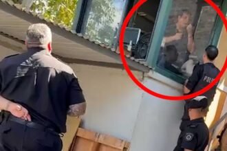 instante de máxima tensión durante la intervención policial previa al desenlace del incidente en una empresa de Rosario.