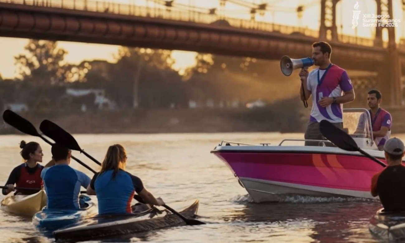 Voluntarios participan en la organización de un evento deportivo internacional. Foto ilustrativa.