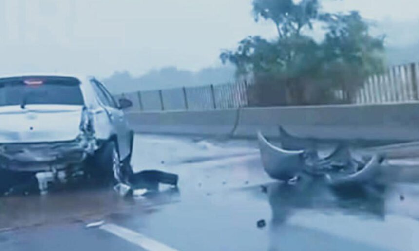 Accidente fatal en la Ruta Nacional 168, donde una joven perdió la vida tras impactar contra un guardarrail en medio de una intensa tormenta.