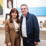 Cristina Fernández de Kirchner y Agustín Rossi en el departamento de la expresidenta, durante un encuentro político. Foto de archivo.