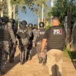 Efectivos de la PDI durante uno de los allanamientos realizados en Recreo en el marco de la investigación por microtráfico.