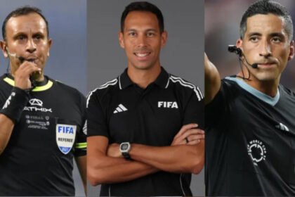 Los árbitros argentinos Darío Herrera, Facundo Tello y Yael Falcón Pérez, designados para el Mundial 2026, en una imagen que refleja un hecho histórico para el arbitraje nacional. Foto: archivo.