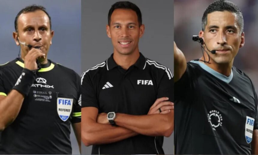 Los árbitros argentinos Darío Herrera, Facundo Tello y Yael Falcón Pérez, designados para el Mundial 2026, en una imagen que refleja un hecho histórico para el arbitraje nacional. Foto: archivo.