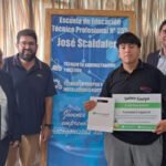 Estudiante secundario participa del programa “Saber Garpa” impulsado por el Banco Santa Fe, incorporando herramientas de educación financiera a través de contenidos digitales interactivos.