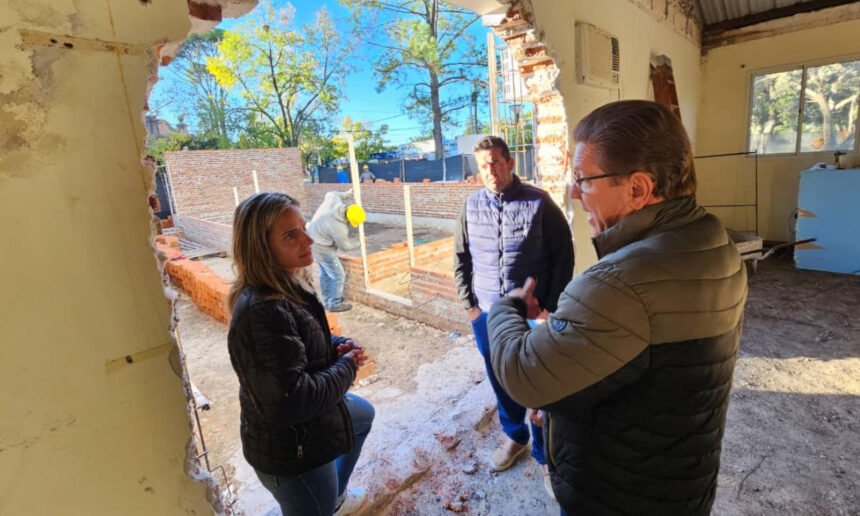 Rodrigo Borla y autoridades del SAMCo recorrieron las obras de ampliación y refuncionalización del efector de salud de Gobernador Crespo.