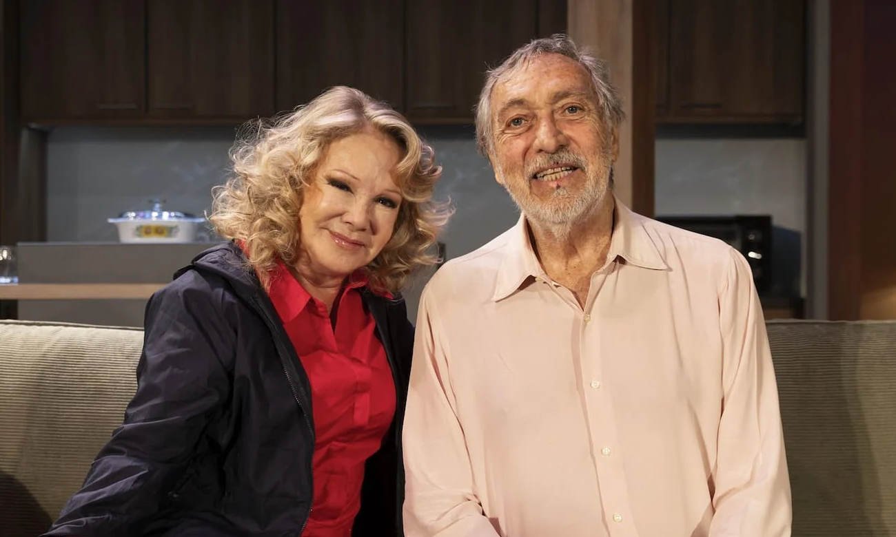 Luis Brandoni y Soledad Silveyra, dos figuras emblemáticas del teatro y la escena argentina, en una imagen compartida de su extensa trayectoria artística. Foto de archivo.