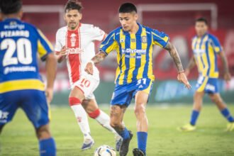 Rosario Central no pudo en Parque Patricios: cayó ante Huracán en un duelo intenso y se vuelve con las manos vacías.