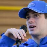 Franco Colapinto durante una actividad oficial vinculada al automovilismo internacional. Foto de archivo.