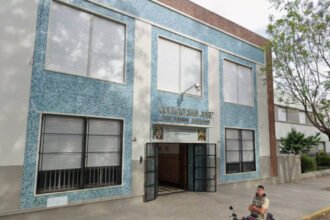 Fachada del Colegio San José de las Hermanas Franciscanas, en barrio Guadalupe, Santa Fe.