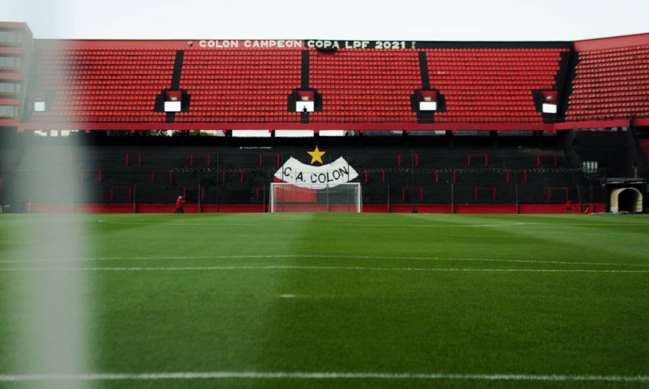 Estadio Brigadier Estanislao López, sede de los partidos de Club Atlético Colón, en la ciudad de Santa Fe. Foto de archivo.