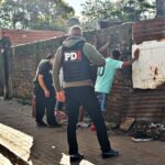 Operativo de la Policía de Investigaciones durante allanamientos por una causa de microtráfico en la ciudad de Santa Fe.