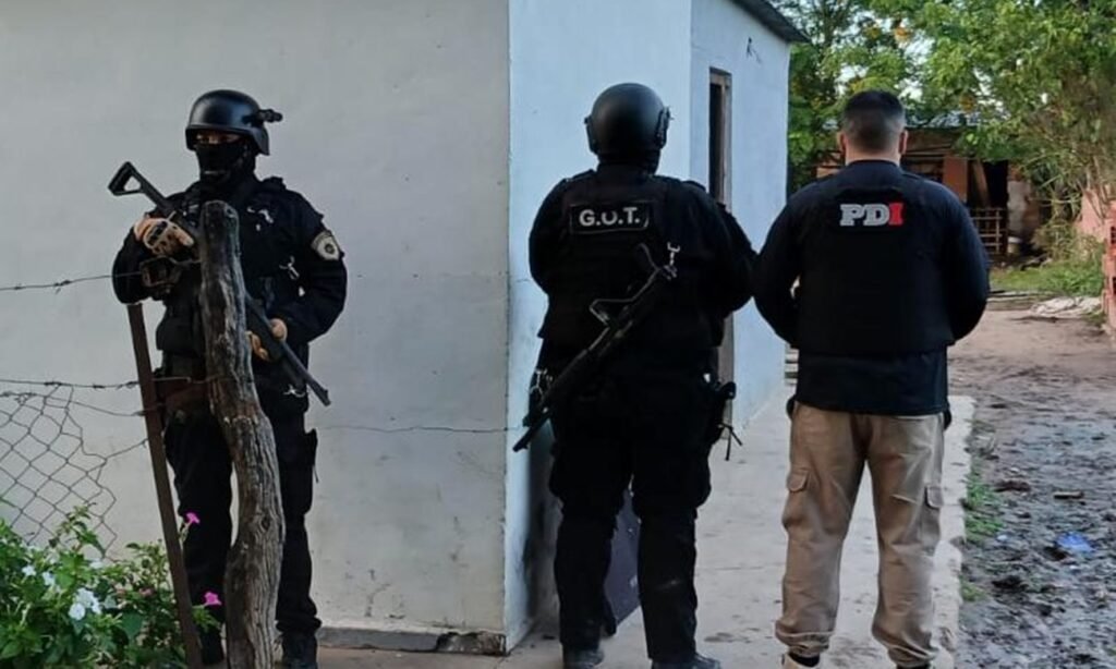 Vivienda allanada en San Cristóbal donde la PDI investigaba presunta venta de estupefacientes.