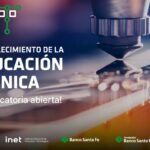 Flyer informativo del Banco Santa Fe que promociona la convocatoria para financiar proyectos de educación técnica y desarrollo productivo.