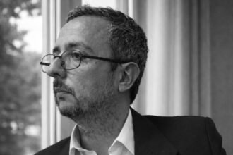 Gerardo R. Meneghetti, escritor santafesino de Laguna Paiva y autor de la trilogía “El Último Redentor”.