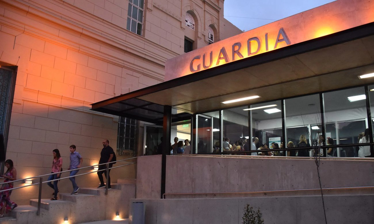 La guardia del Hospital José María Cullen, principal centro de referencia en emergencias médicas de la ciudad de Santa Fe. Foto de archivo.