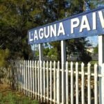 Ingreso a Laguna Paiva, localidad del departamento La Capital, señalizada con su cartel identificatorio. Foto de archivo.