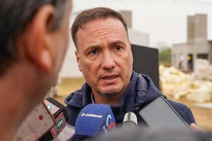 Lisandro Enrico durante una actividad oficial en la provincia de Santa Fe.