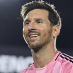 Lionel Messi con la camiseta del Inter Miami durante un partido oficial. Foto de archivo.