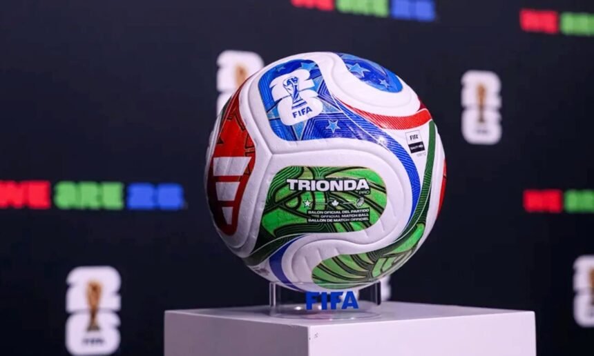 Balón oficial de la Copa del Mundo FIFA 2026 utilizado en la competencia internacional. Foto de archivo.