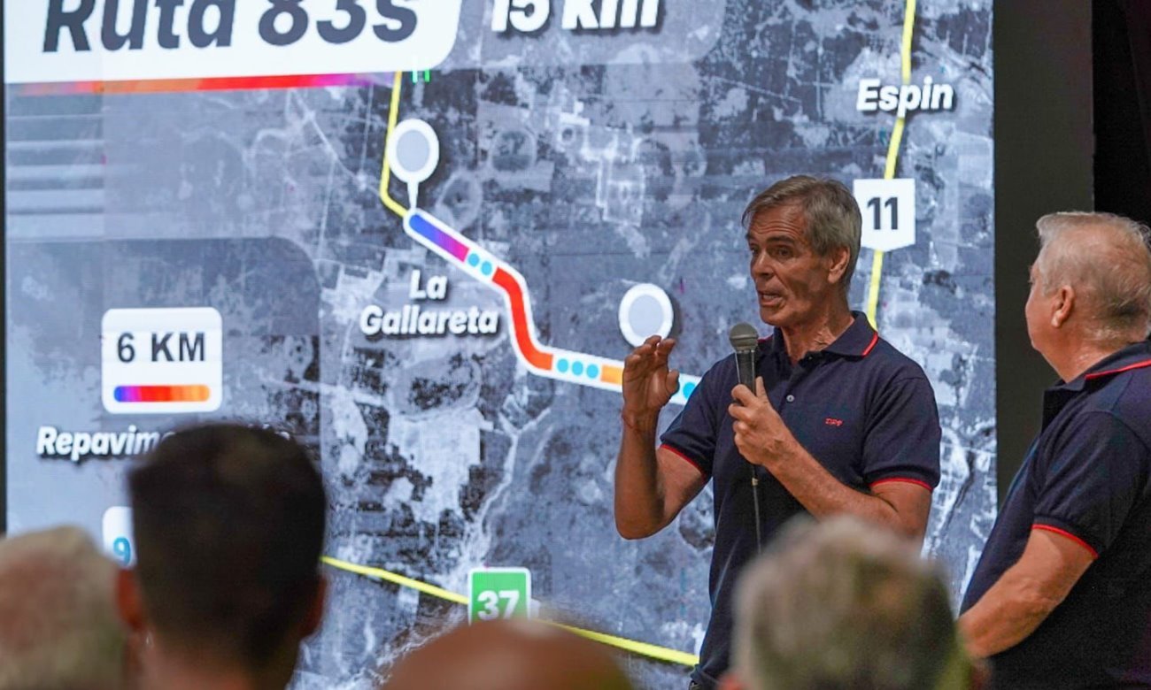 Pablo Seghezzo, director provincial de Vialidad, durante el acto de licitación de la repavimentación de la Ruta 83s en el departamento Vera. Foto de archivo.
